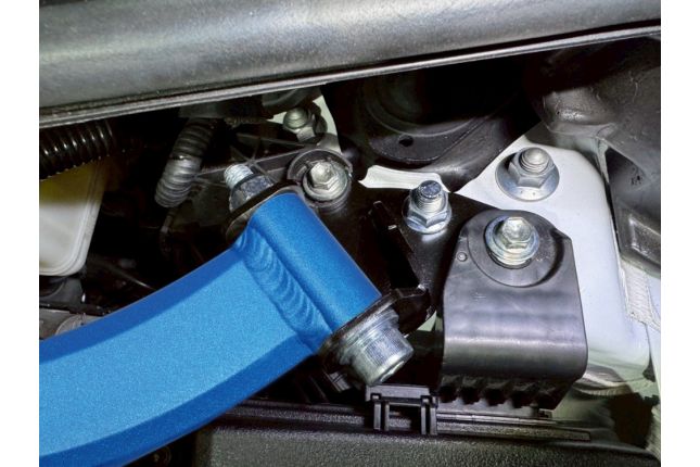 Hardrace - esiamordi tugivarras Toyota Yaris / Vitz