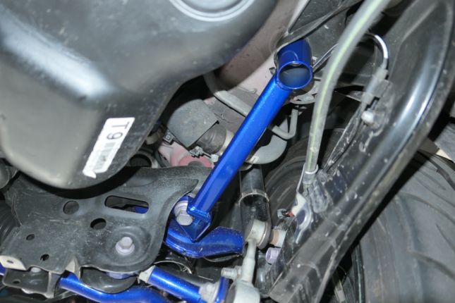 Hardrace - Rear Lower Brace Toyota Yaris / vitz