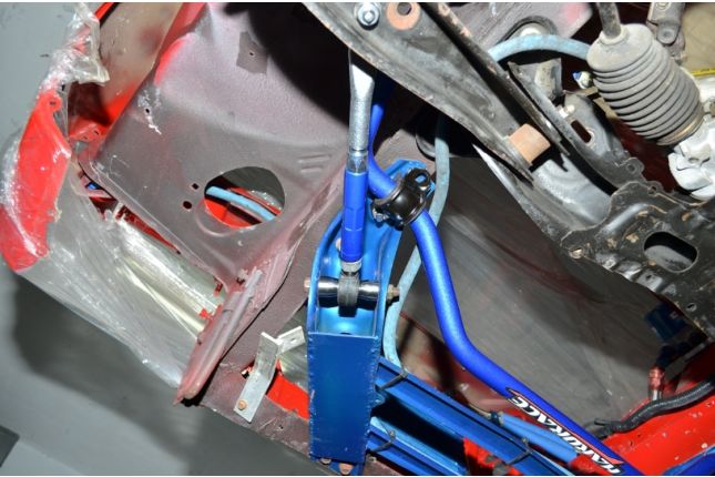 Hardrace - sepistatud esipingutusvarras Nissan