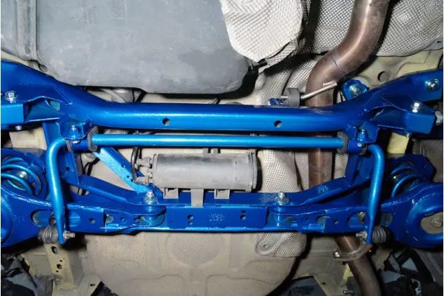 Hardrace – tagumine õõtsvarras Ford, Mazda, Volvo