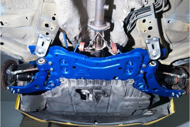 Hardrace - esi-almise õõtshoova puks Ford, Mazda, Volvo