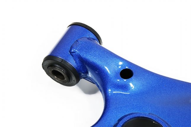 Hardrace - Eesmised alumised õõtshoovad Toyota Corolla/Altis/Auris, Prius