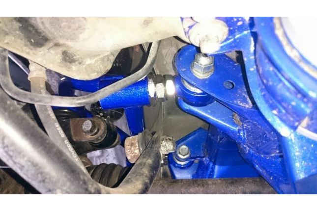 Hardrace - tagumine ülemine õõts - kaldenurk Toyota Mark II