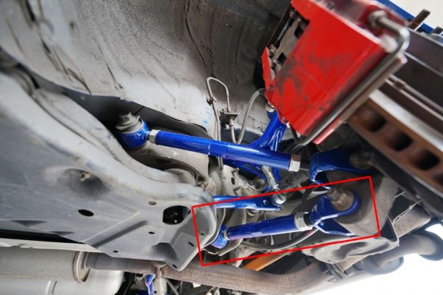 Hardrace - tagumise kaldenurga komplekt Infiniti G-seeria, Nissan Skyline, Z-seeria