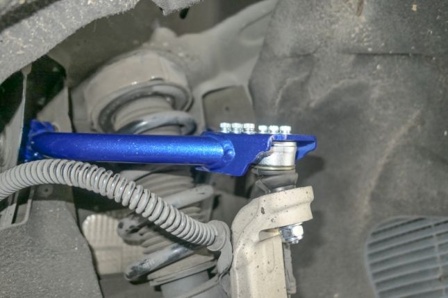 Hardrace - Front Upper Camber Kit Porsche Cayenne, Volkswagen Touareg