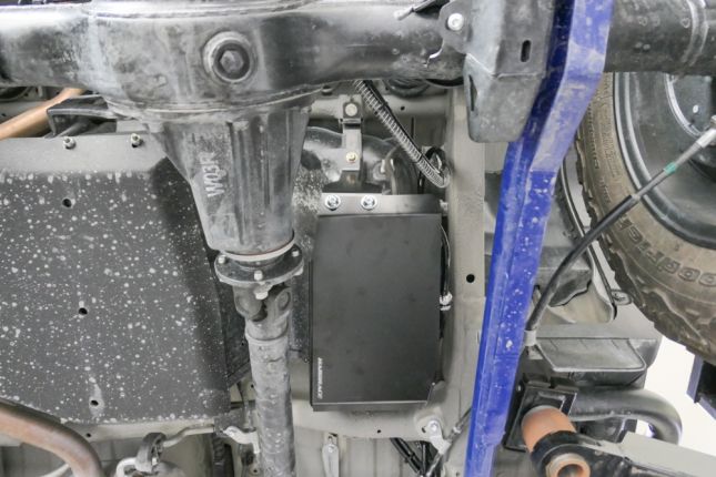 Hardrace - süsinikkiust põhjakaitse Suzuki Jimny