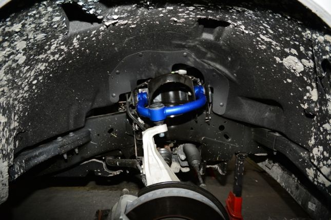 Hardrace - Ford F-seeria esimene ülemine õõtshoob