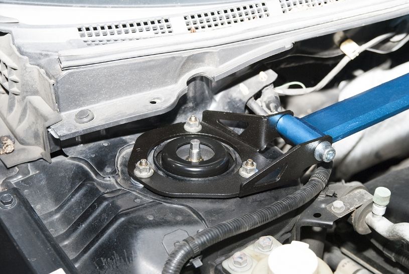 Hardrace - Front Strut Bar Mitsubishi Lancer mirage