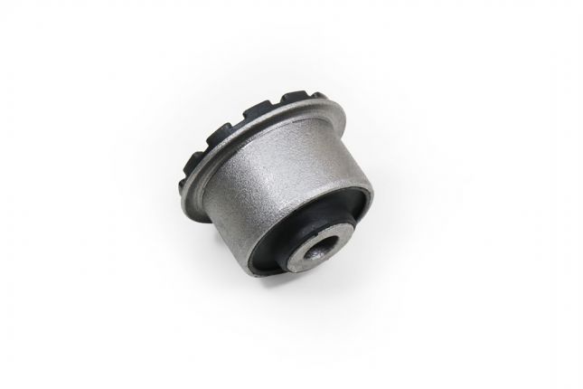 Hardrace - Eesmise ülemise õõtshoova puks Volvo