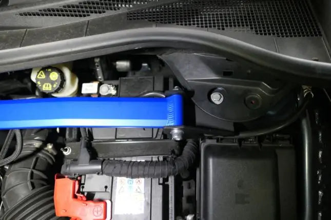 Hardrace - Front Strut Brace Ford KUGA