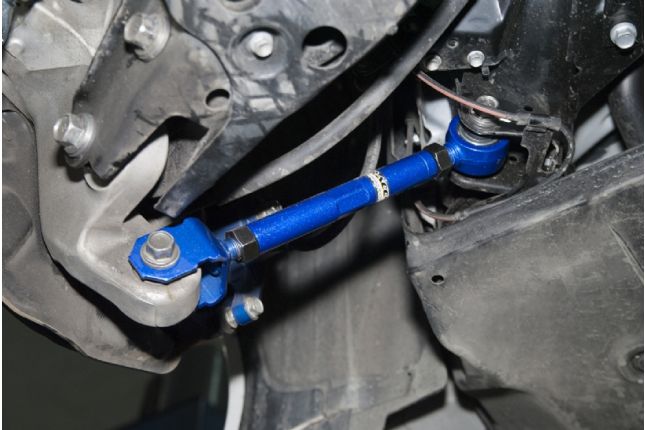 Hardrace – tagumine veovarras Lexus GS, IS, RC