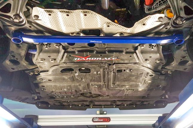 Hardrace - Front Lower Brace Toyota Prius alpha - Q0501
