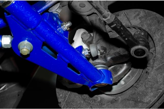 Hardrace - Eesmine reguleeritav alumine õõtshoob+tugivarras Infiniti Q45, Nissan 240SX